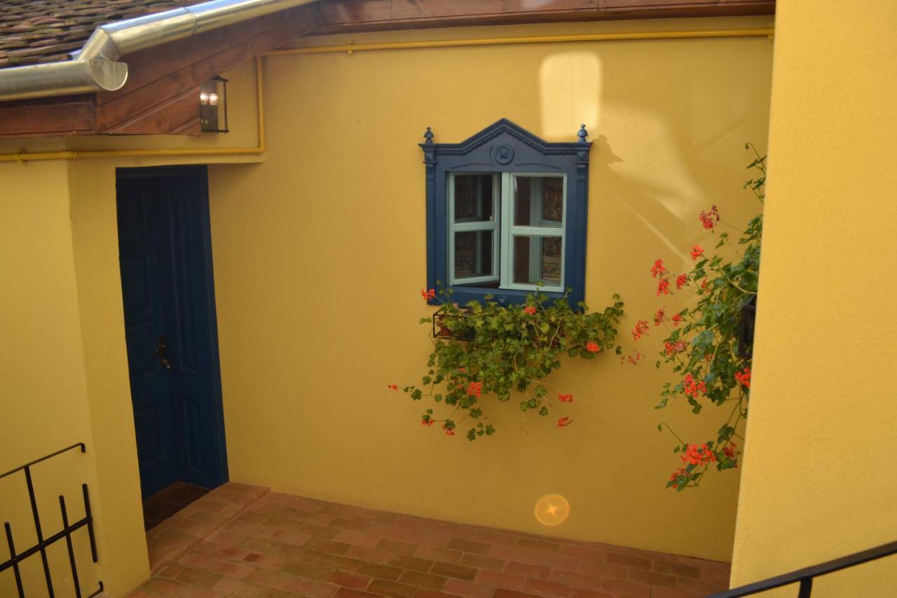 Casa Augustus Apartman Segesvár Kültér fotó
