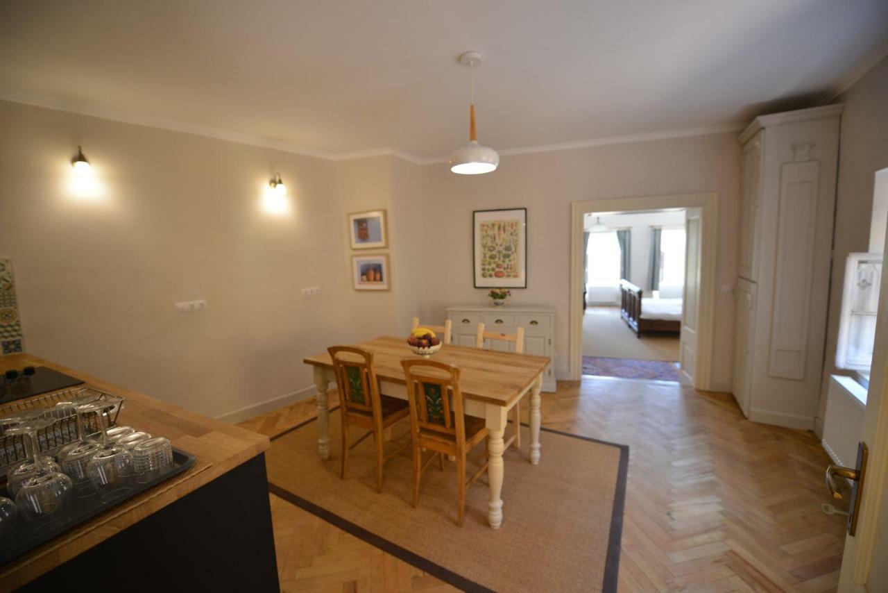 Casa Augustus Apartman Segesvár Kültér fotó
