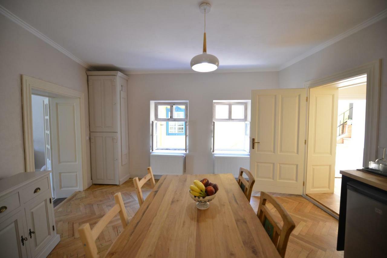 Casa Augustus Apartman Segesvár Kültér fotó