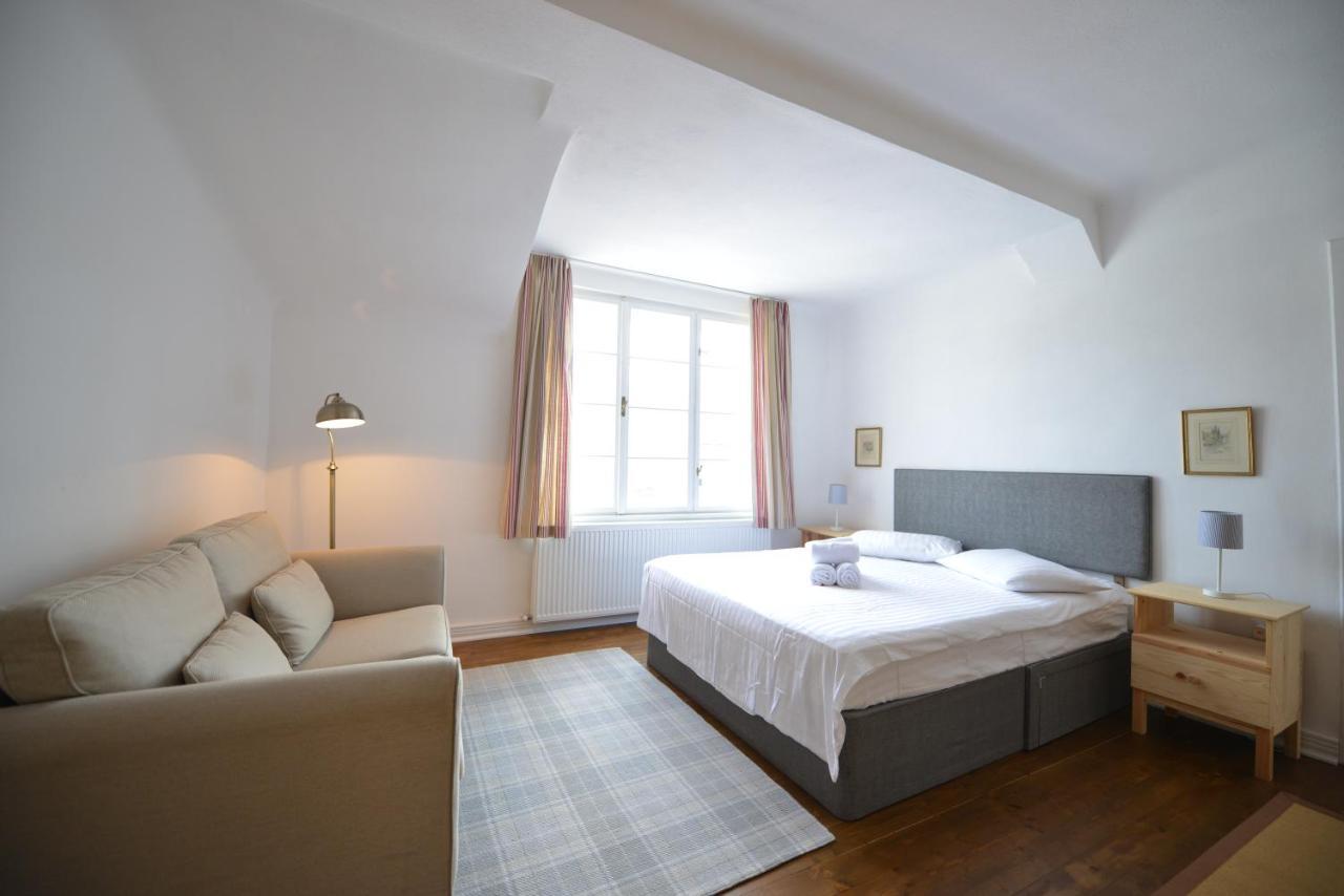 Casa Augustus Apartman Segesvár Kültér fotó
